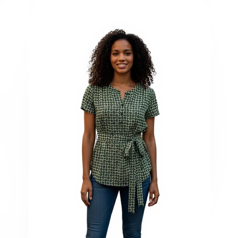 Banana Republic V-Neck Short Cap Sleeve Geometric Light/Dark Green Med Tie waist